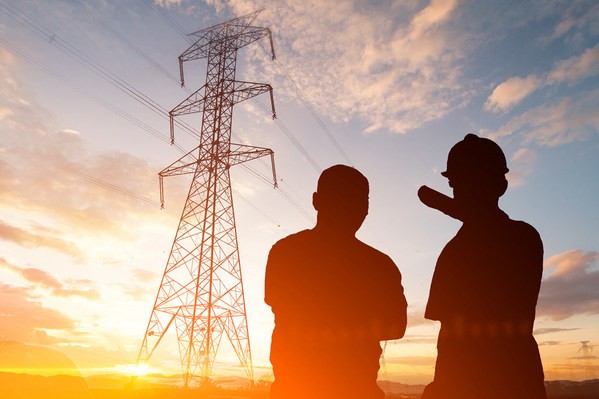 欧美黑吊大战白妞欧美大片